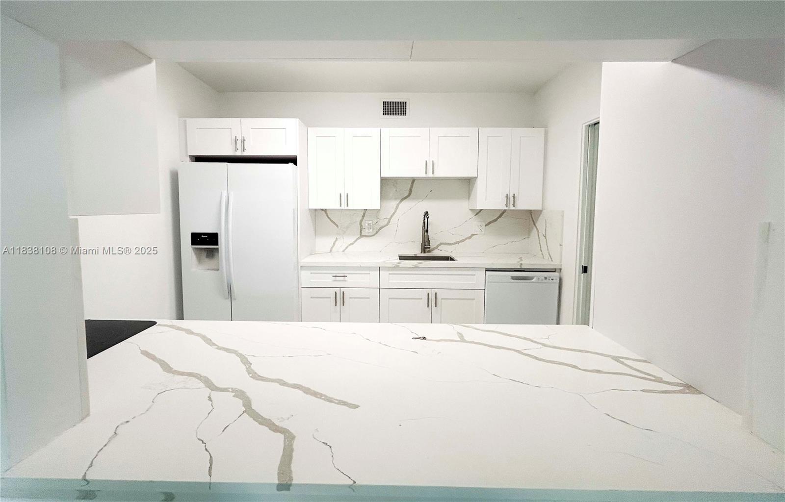 KEY COLONY NO 4 CONDO - Residential Lease