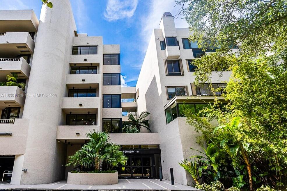 KEY COLONY NO 4 CONDO - Residential Lease