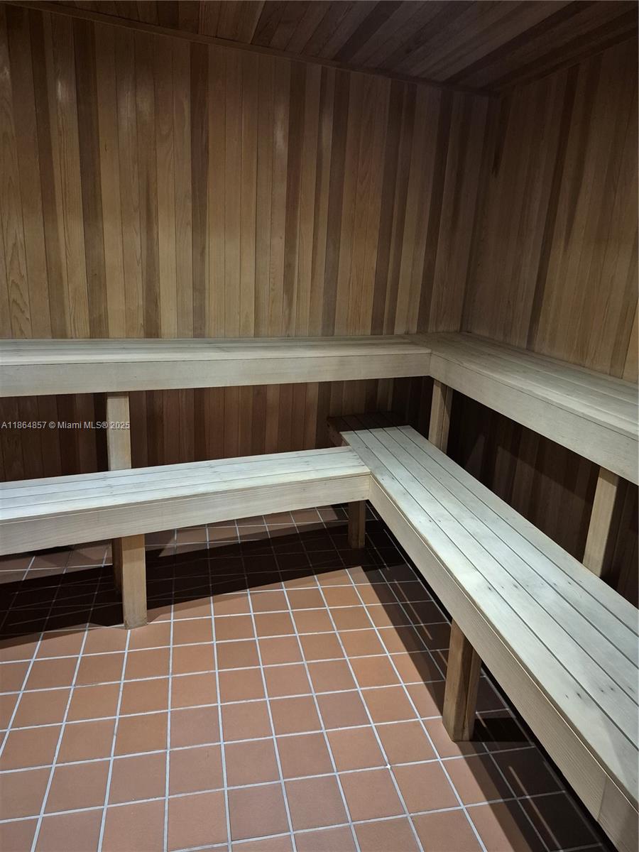 OCEAN PALMS CONDO - Residential