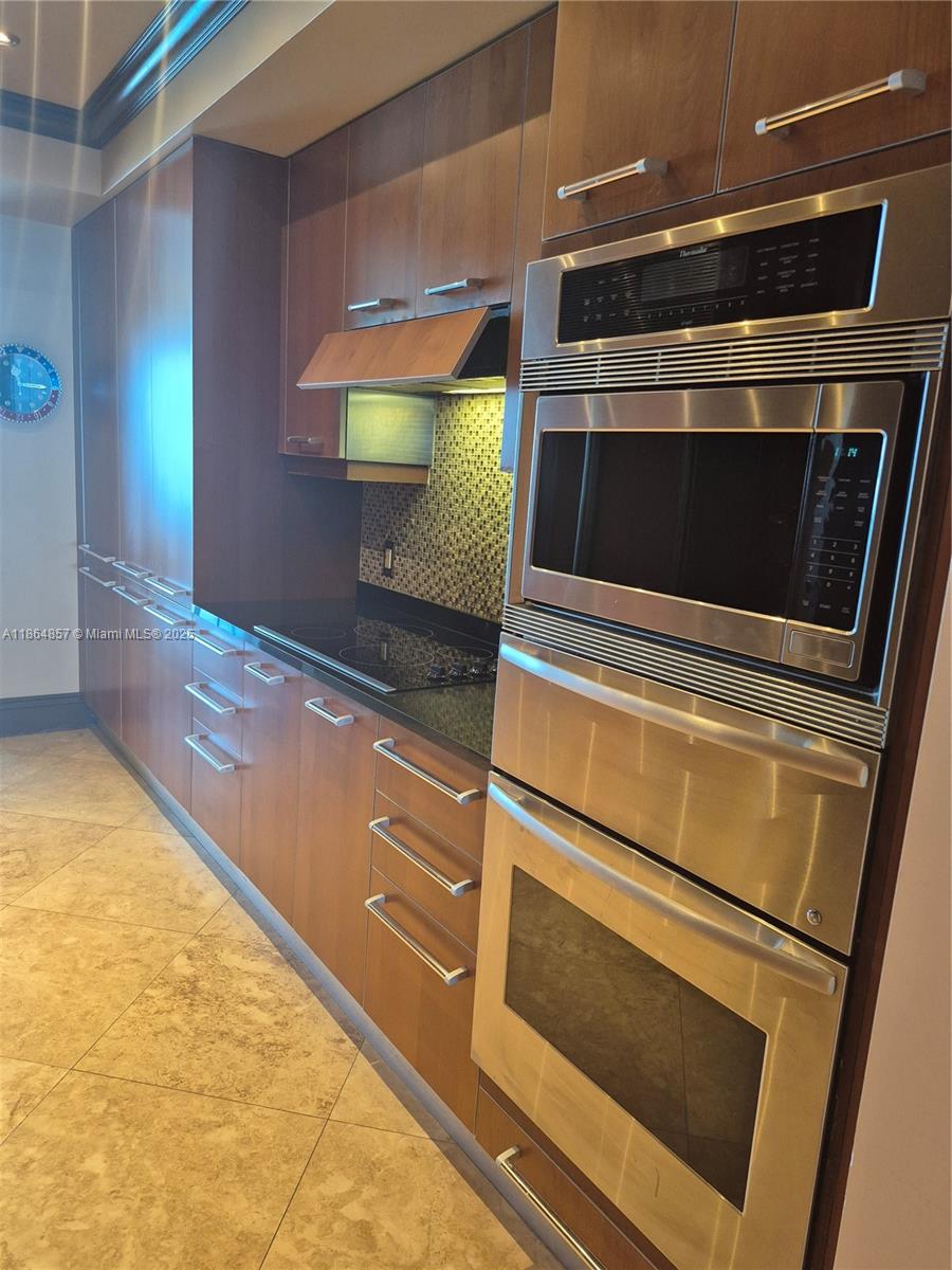 3101 S Ocean Dr 2707