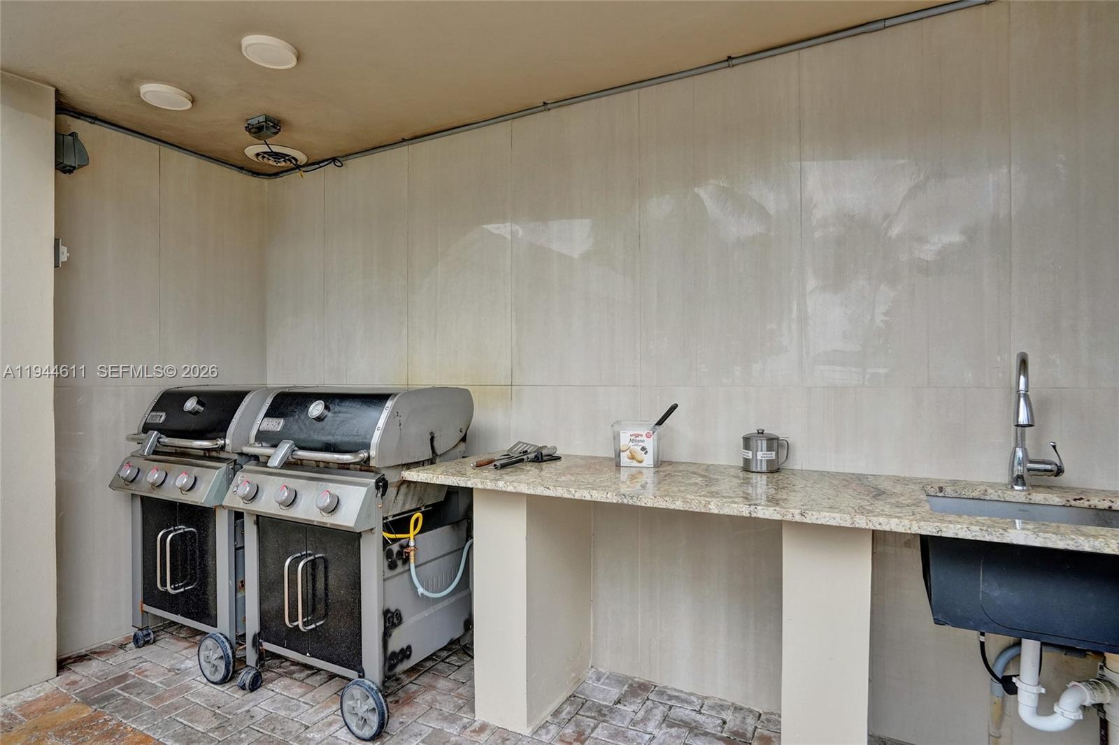 OCEAN MONARCH CONDO - Residential