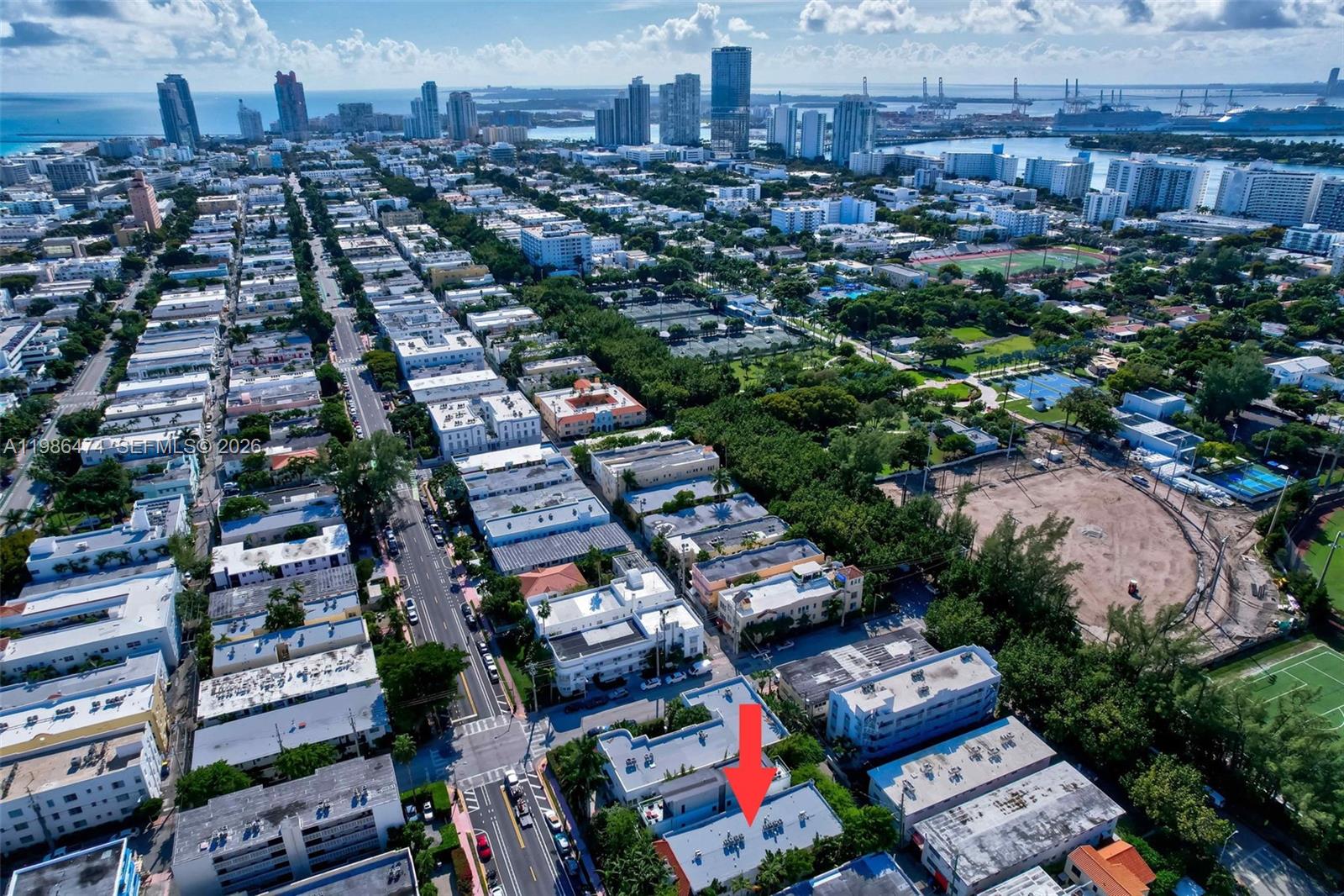 ESSENZA AT 1410 EUCLID CO - Residential Lease