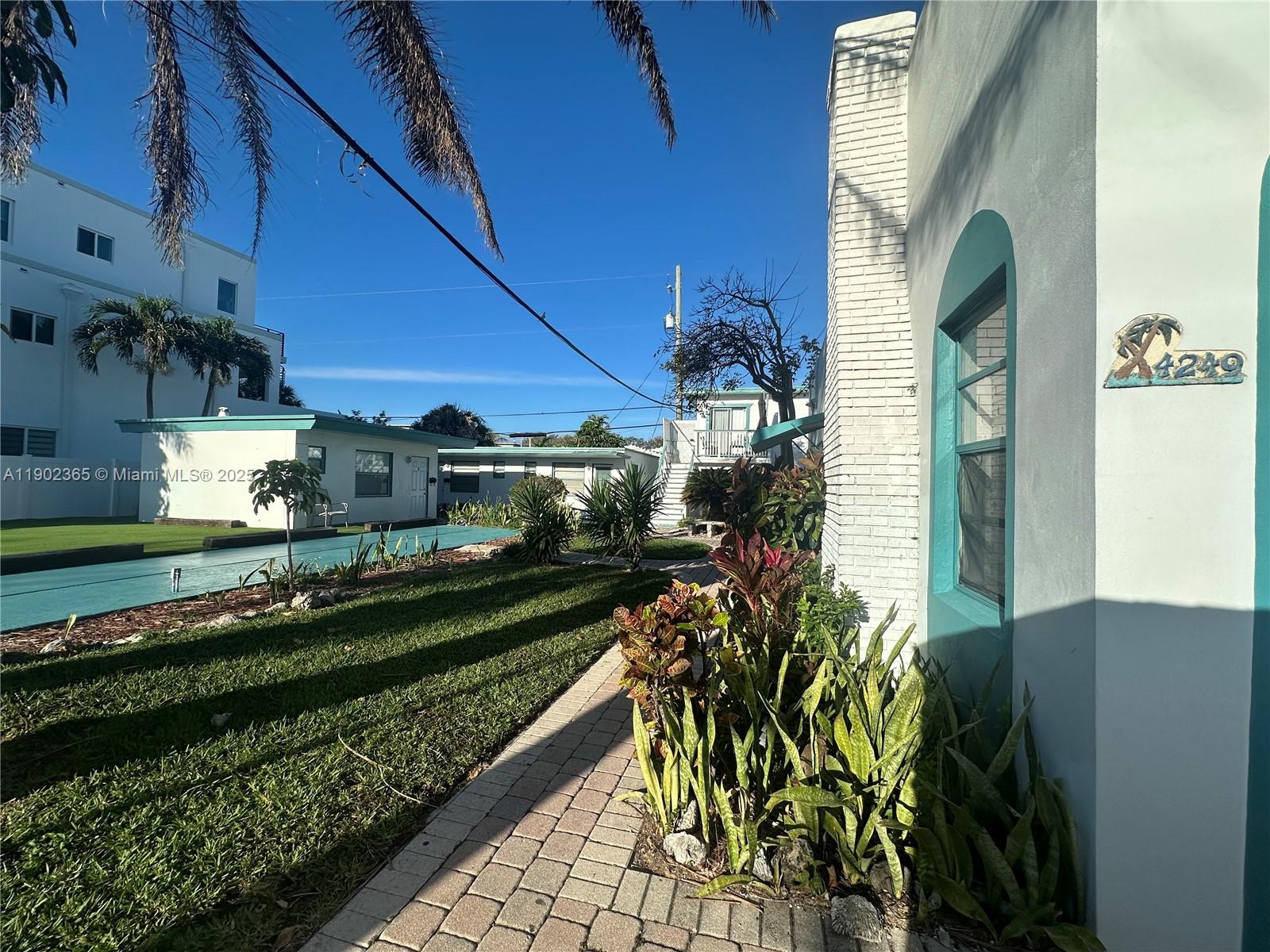 SILVER SHORES UNIT - Residential Lease