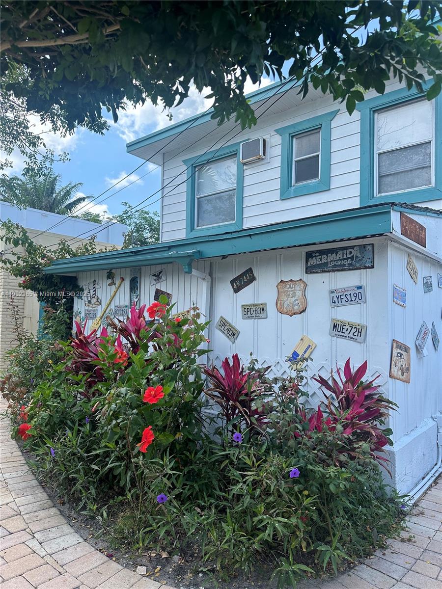 SILVER SHORES UNIT - Residential Lease