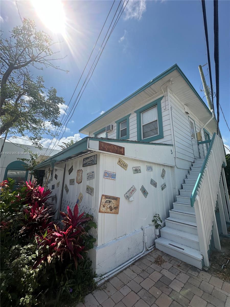 SILVER SHORES UNIT - Residential Lease