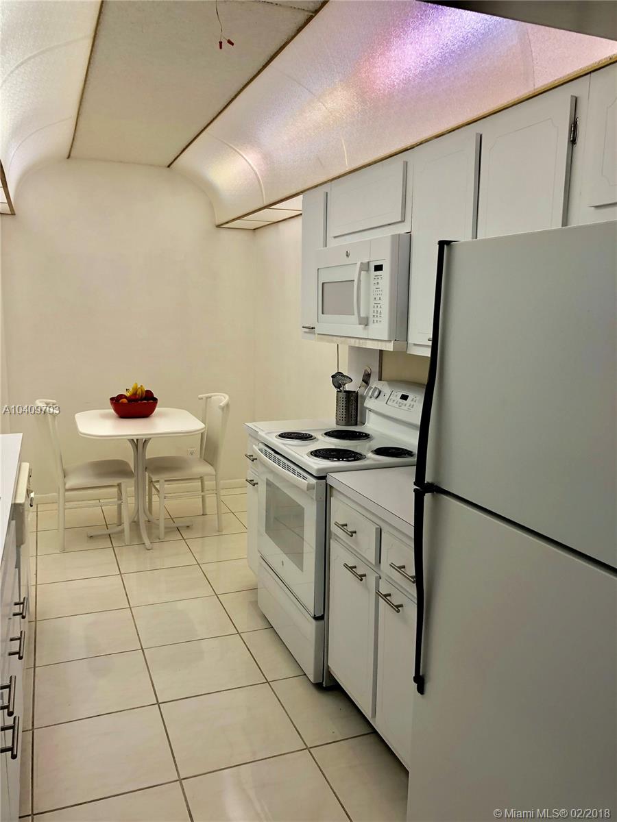 HILLCREST EAST 25 CONDO - Residential