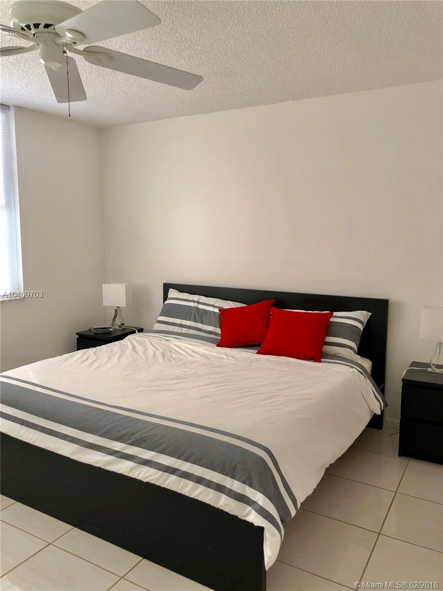 HILLCREST EAST 25 CONDO - Residential