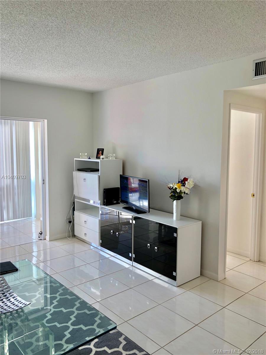 HILLCREST EAST 25 CONDO - Residential