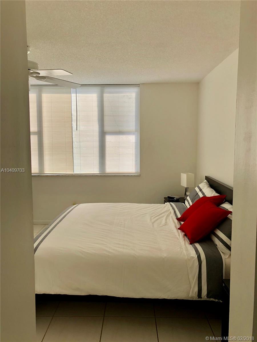 HILLCREST EAST 25 CONDO - Residential