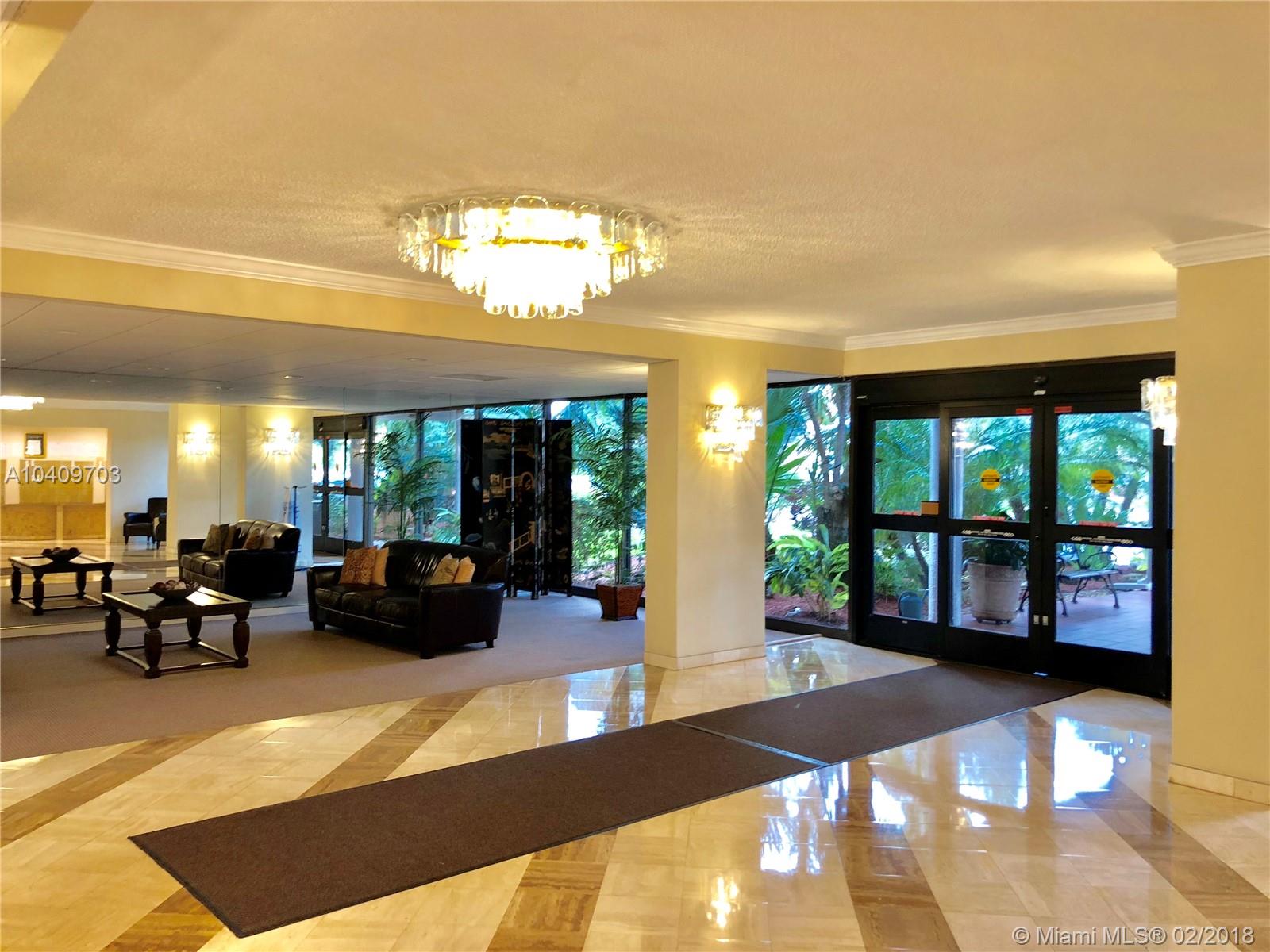 HILLCREST EAST 25 CONDO - Residential