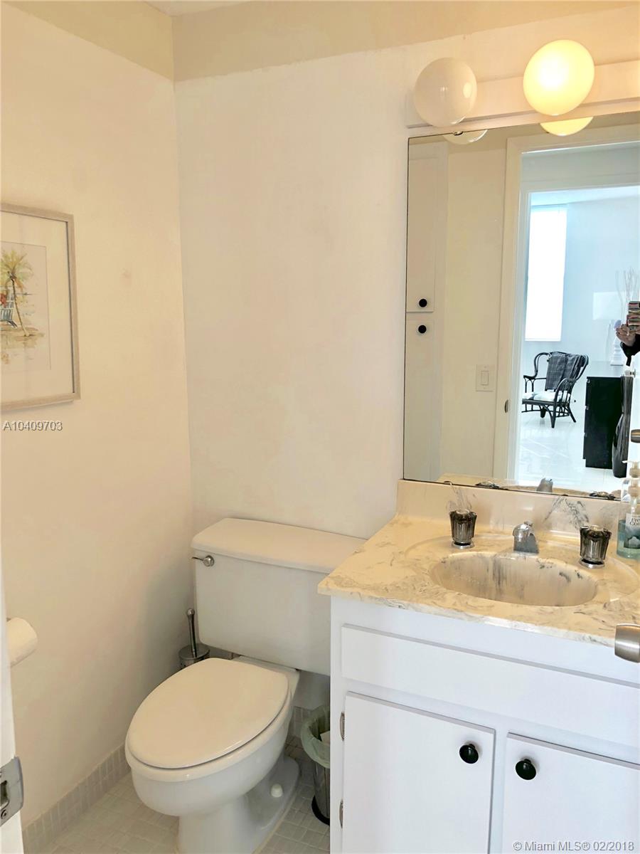 HILLCREST EAST 25 CONDO - Residential