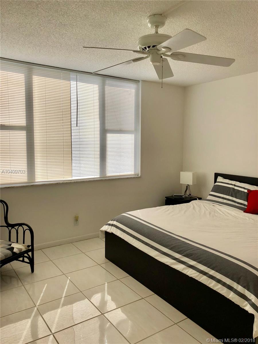 HILLCREST EAST 25 CONDO - Residential