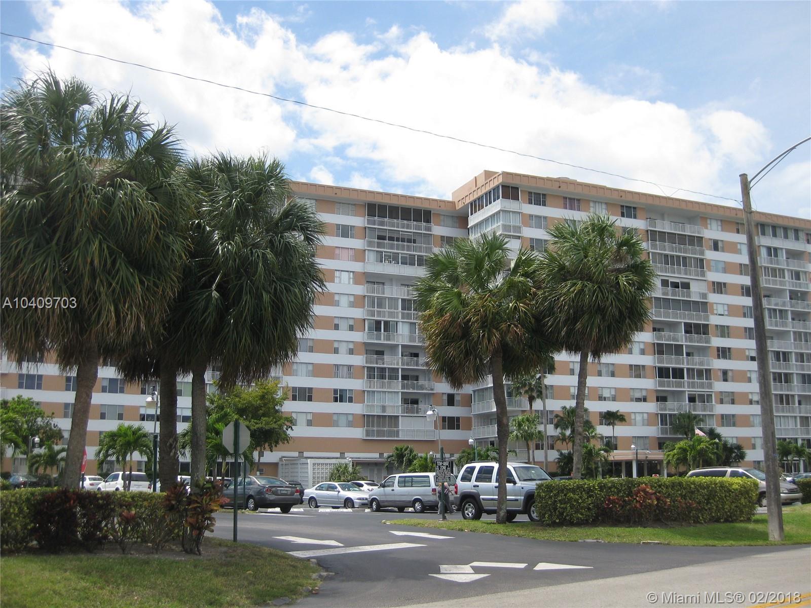 HILLCREST EAST 25 CONDO - Residential