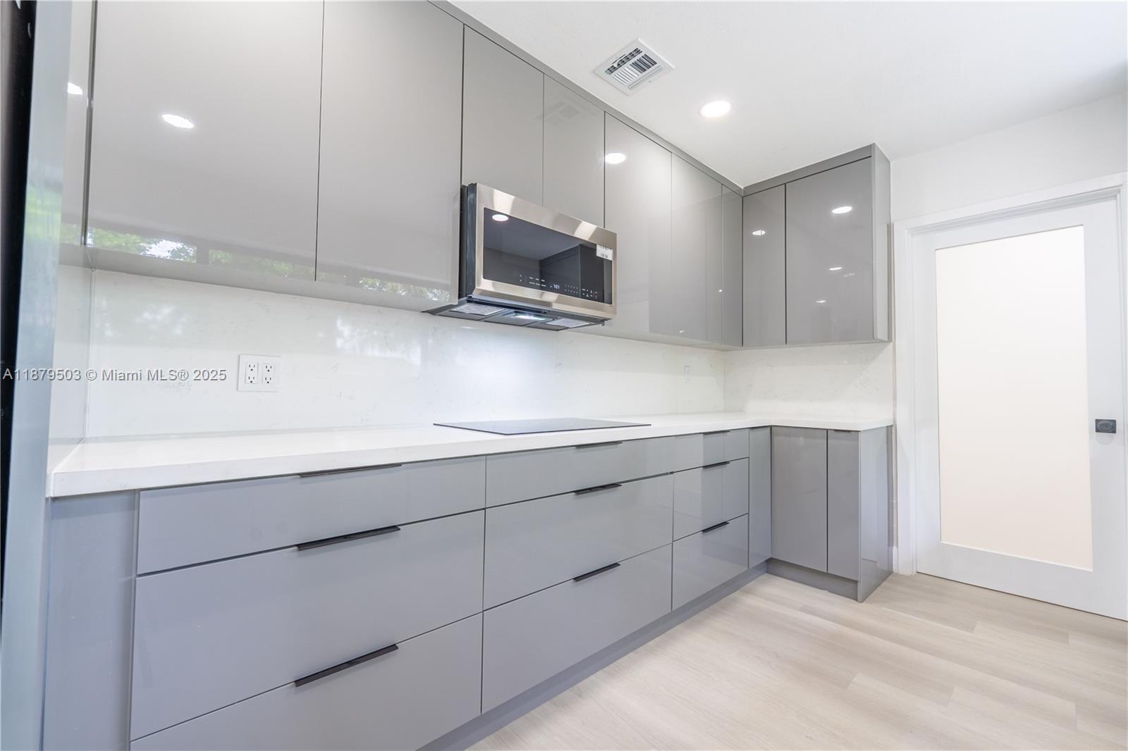 SCOTT LAKE MANOR SEC 6 - Residential