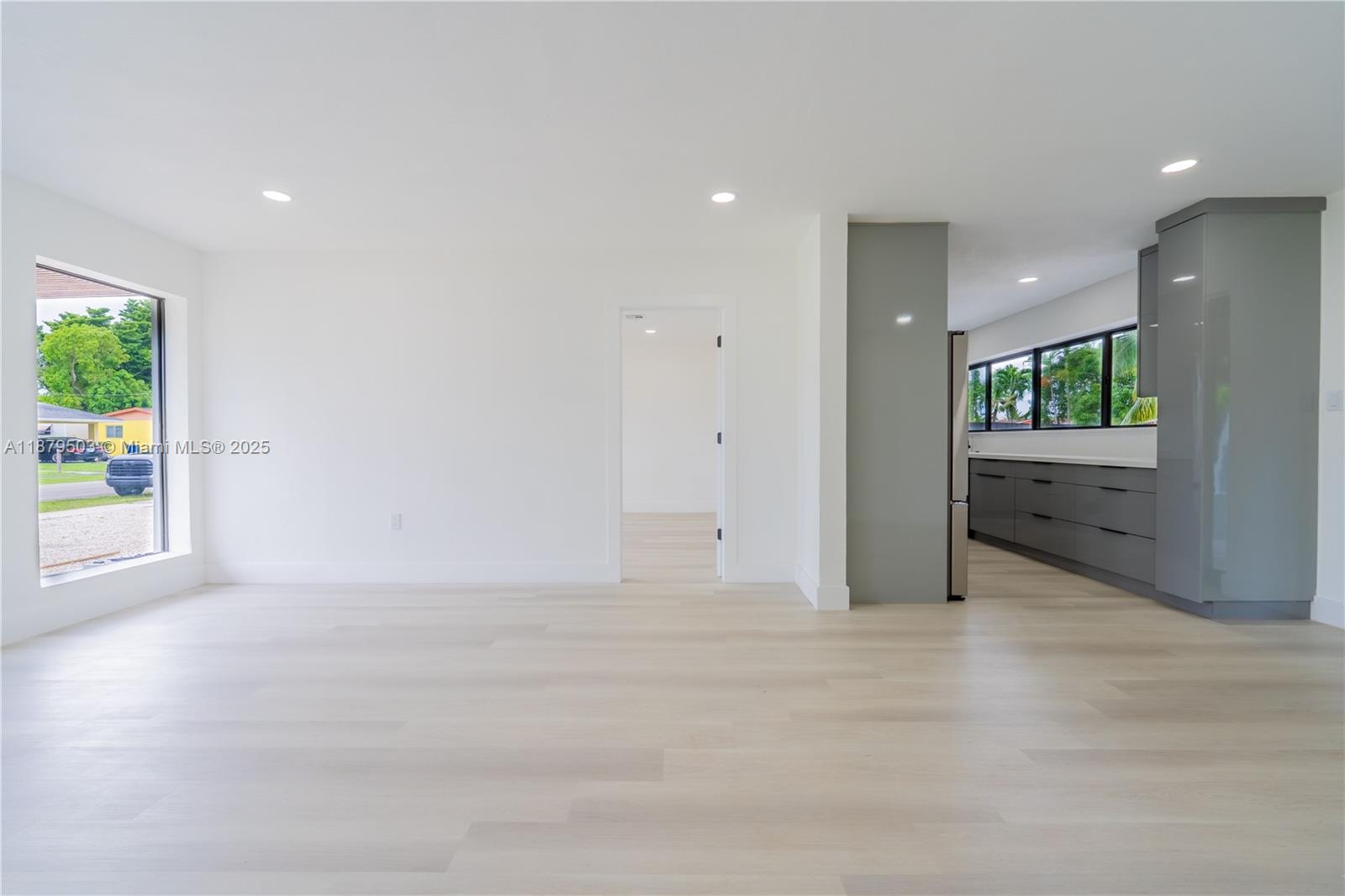 SCOTT LAKE MANOR SEC 6 - Residential