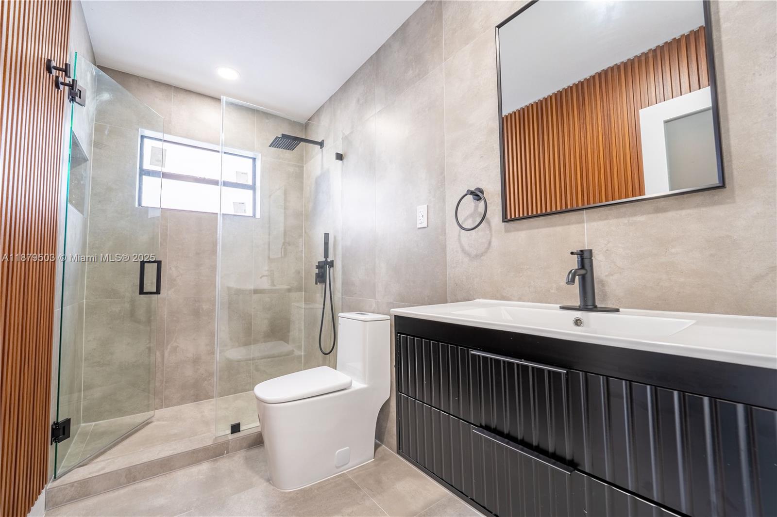 SCOTT LAKE MANOR SEC 6 - Residential