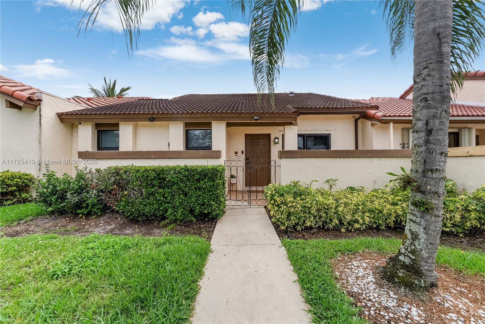 Rental Property at 17361 Nw 66th Ct, Hialeah, Miami-Dade County, Florida - Bedrooms: 2 
Bathrooms: 2  - $2,999 MO.