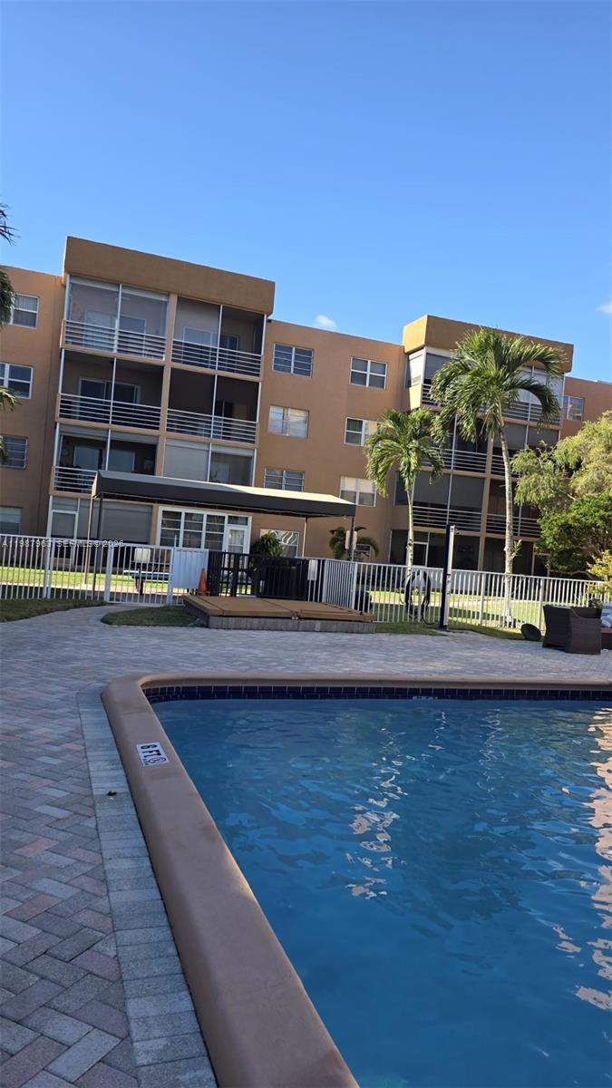 QUAIL RUN OF SUNRISE - Residential