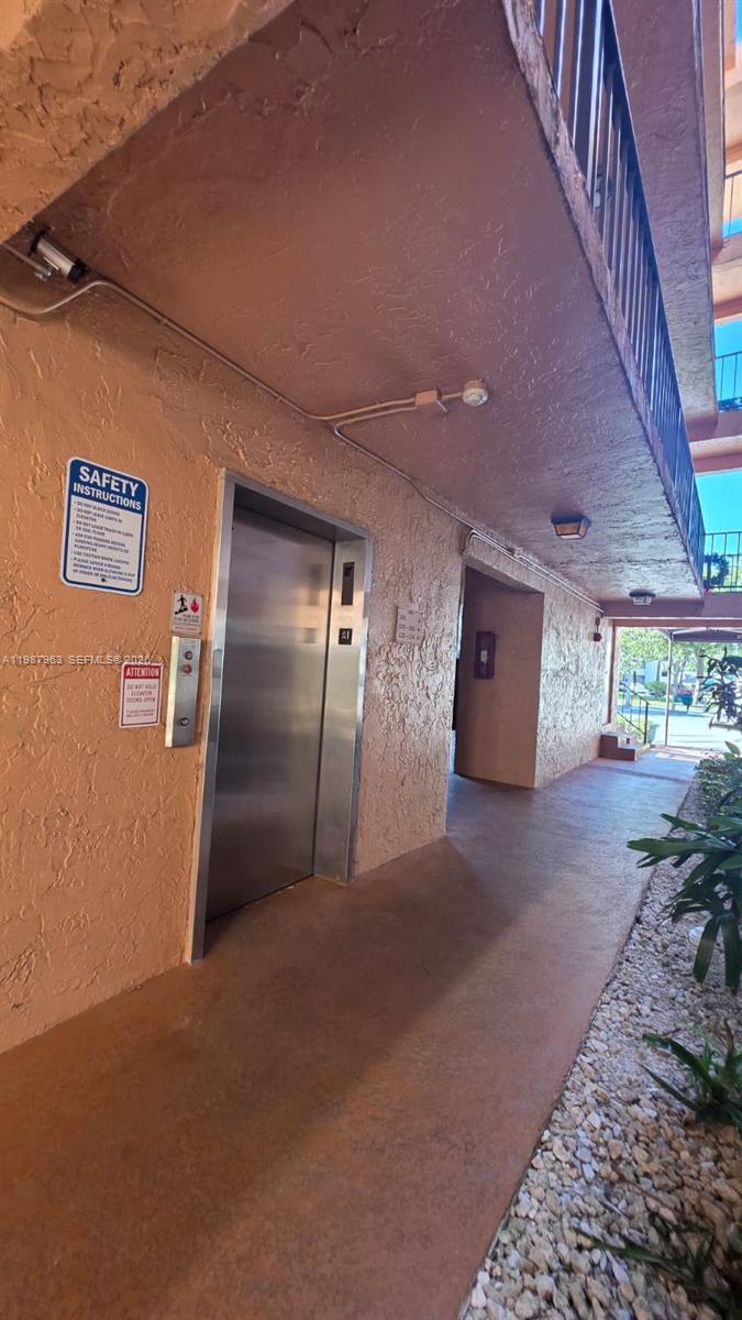 QUAIL RUN OF SUNRISE - Residential