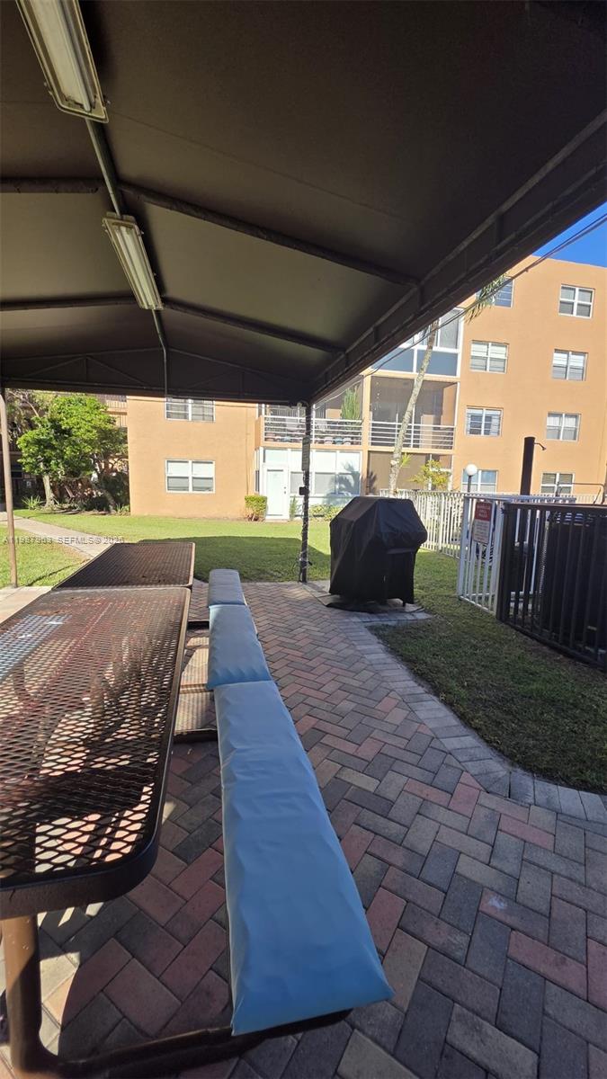 QUAIL RUN OF SUNRISE - Residential