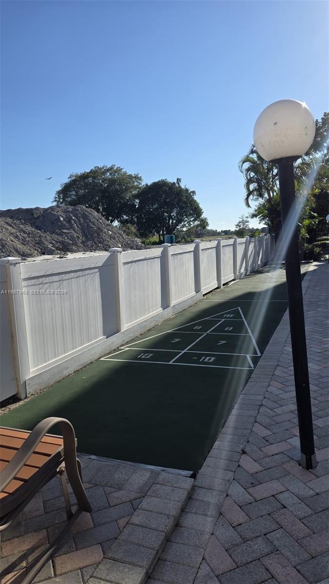 QUAIL RUN OF SUNRISE - Residential