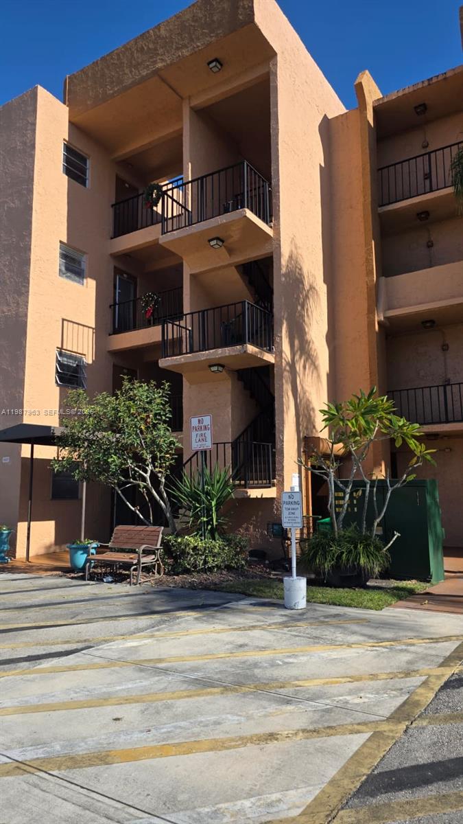 QUAIL RUN OF SUNRISE - Residential