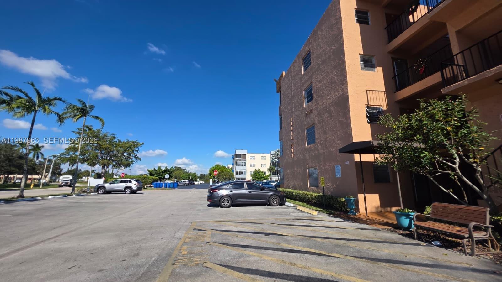 QUAIL RUN OF SUNRISE - Residential