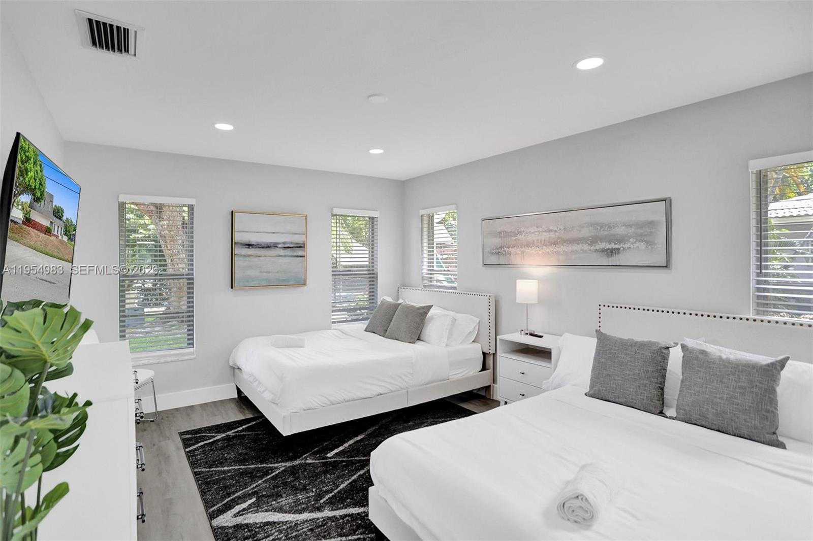 LITTLE HARBOR ON THE HILL - Residential