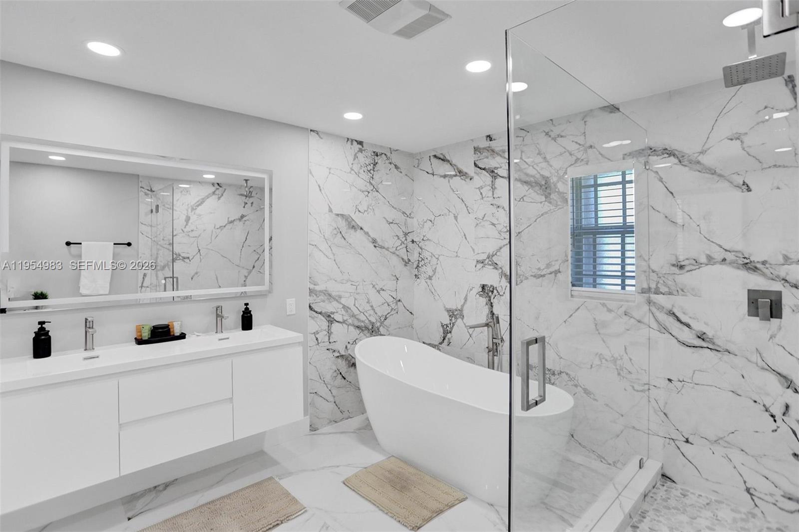 LITTLE HARBOR ON THE HILL - Residential