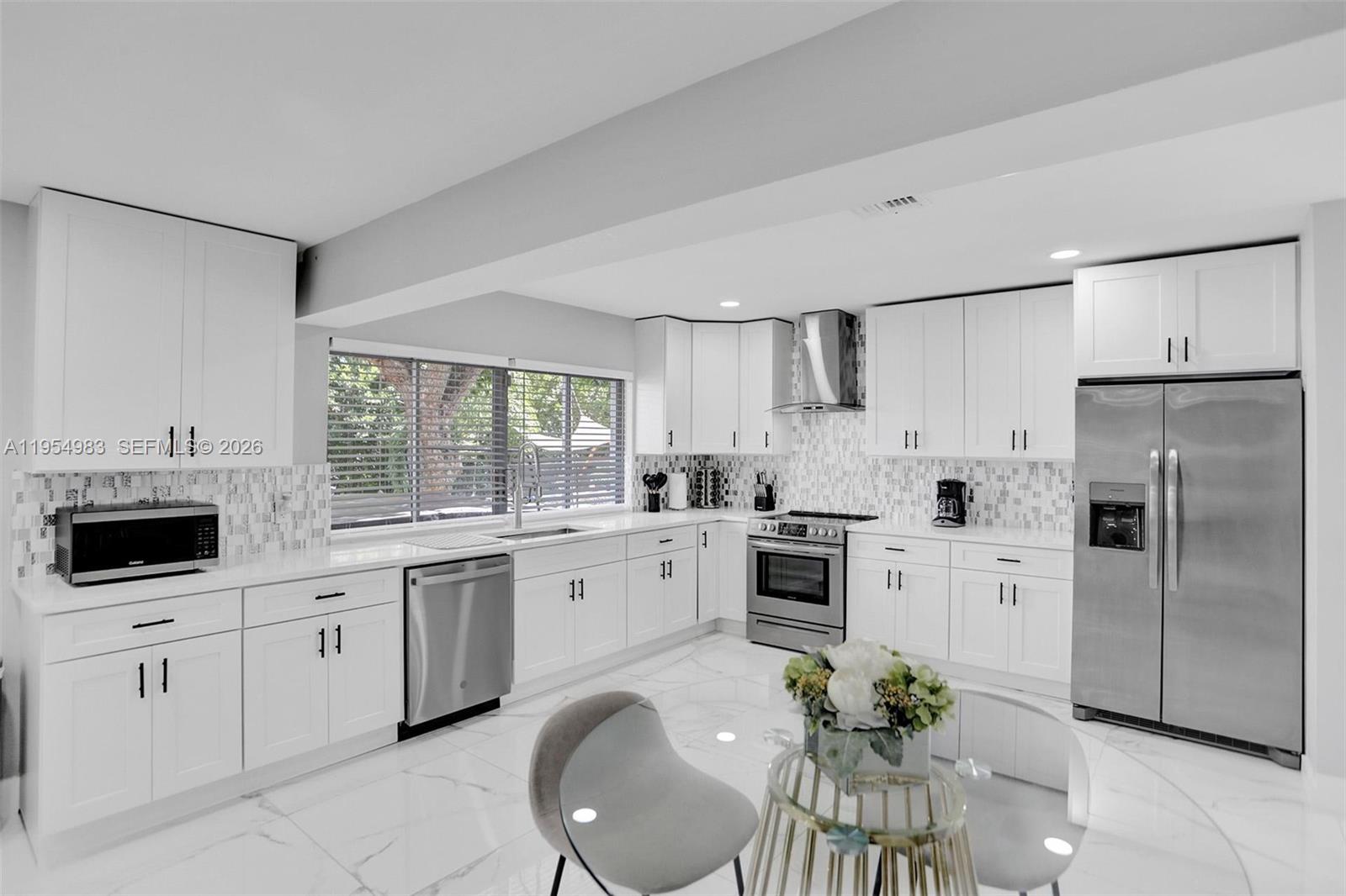 LITTLE HARBOR ON THE HILL - Residential