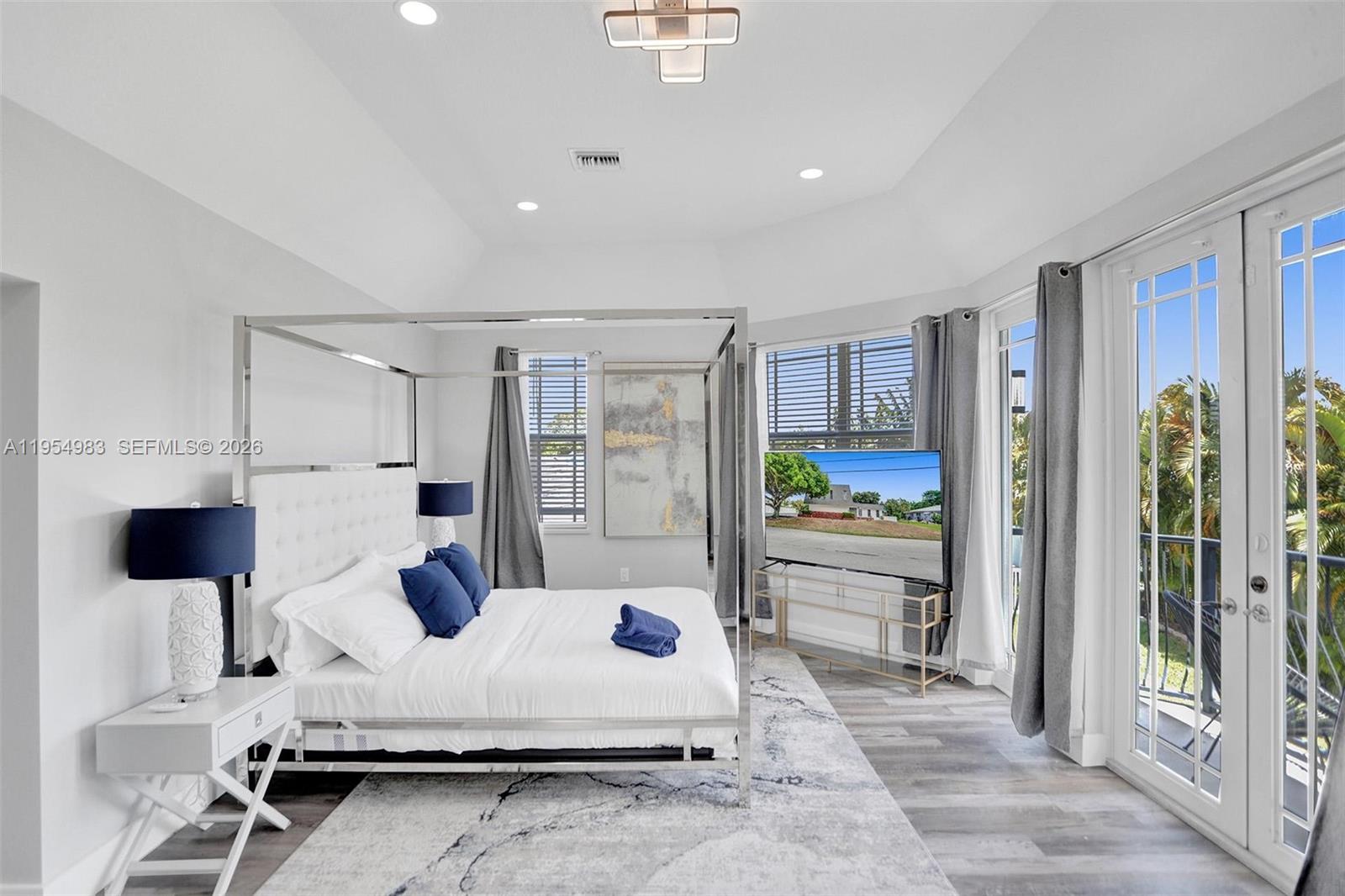 LITTLE HARBOR ON THE HILL - Residential