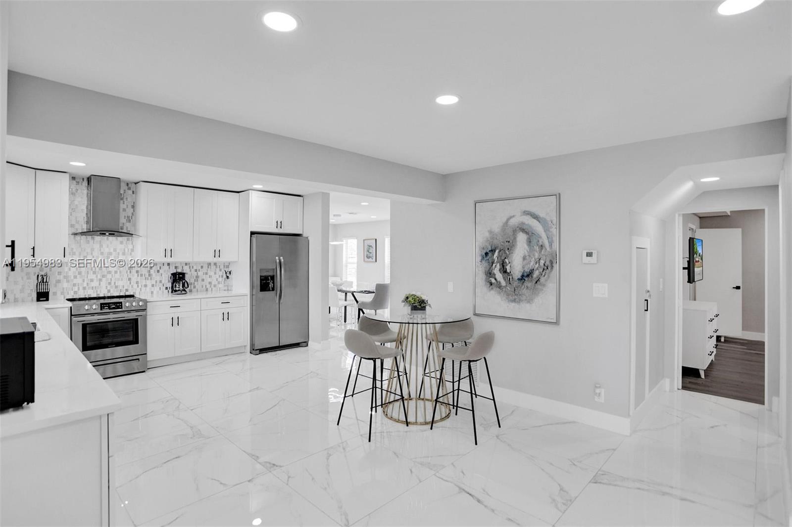 LITTLE HARBOR ON THE HILL - Residential