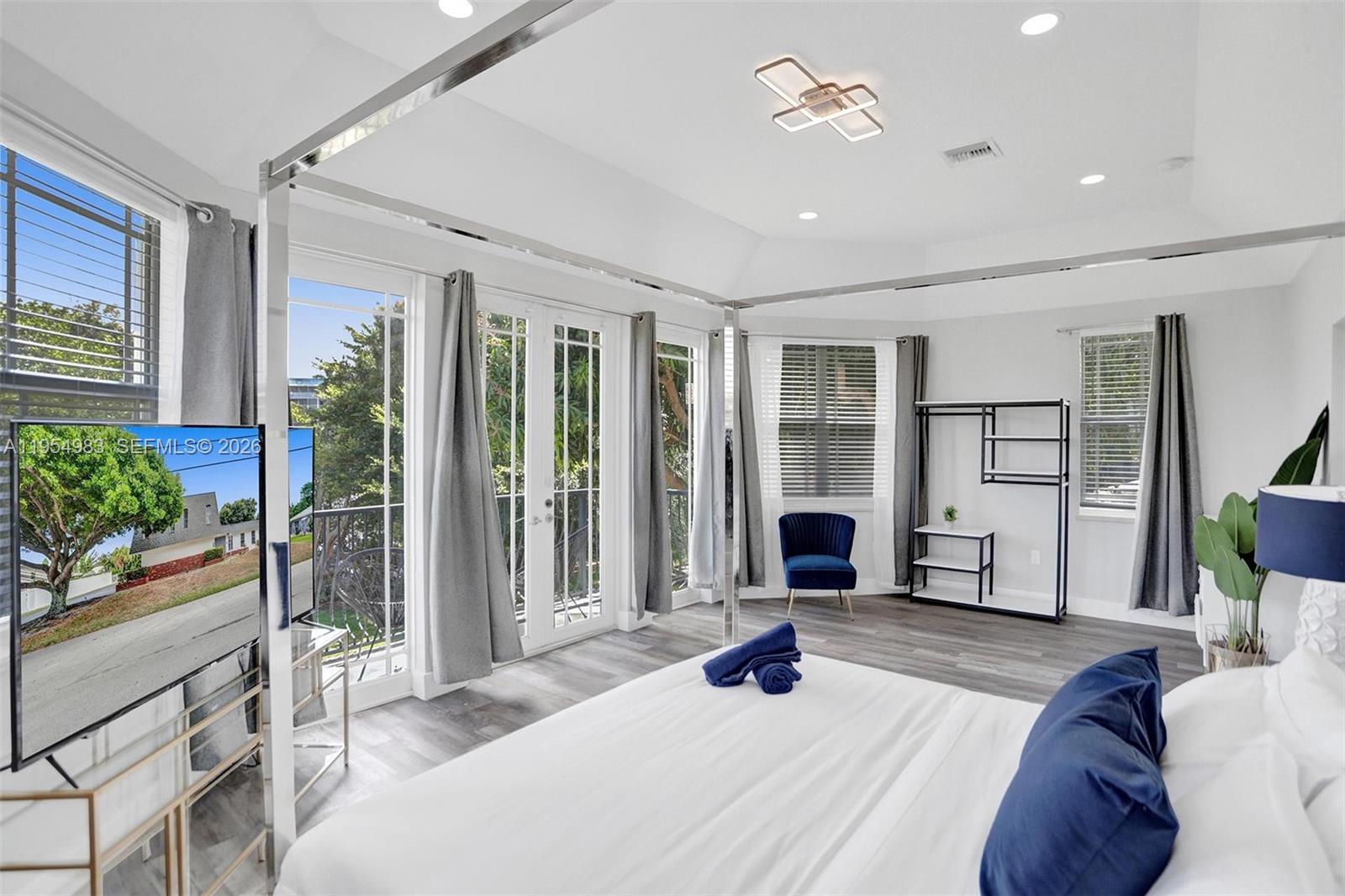 LITTLE HARBOR ON THE HILL - Residential