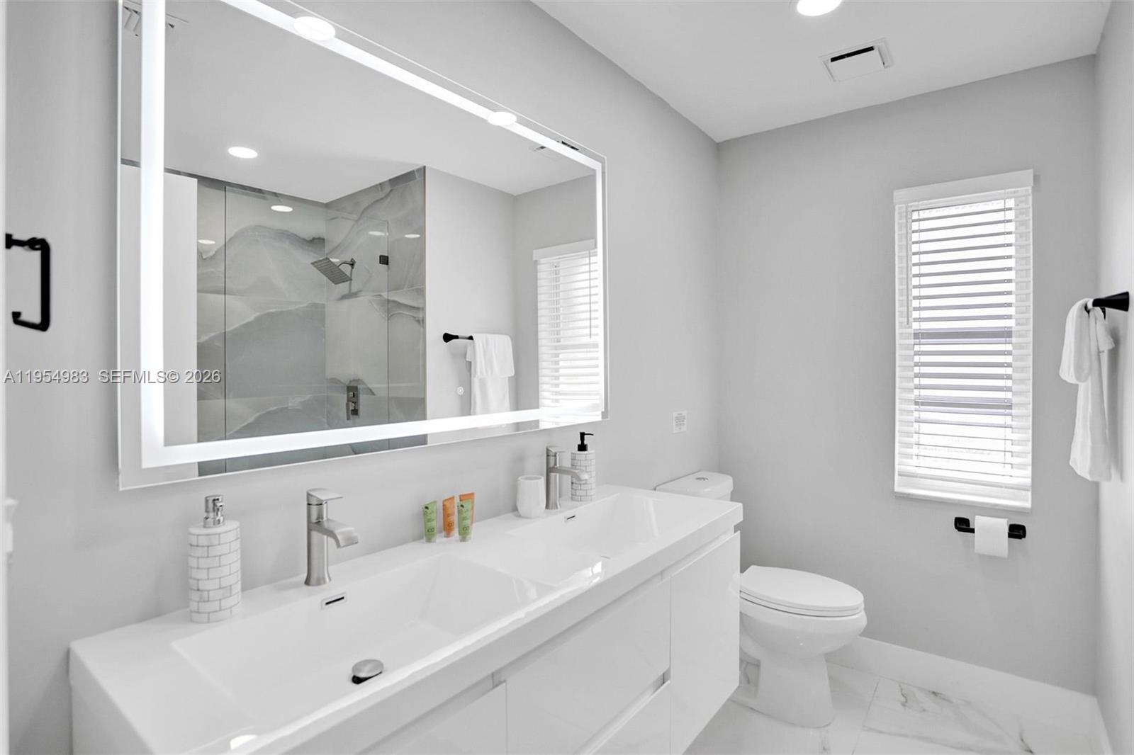 LITTLE HARBOR ON THE HILL - Residential