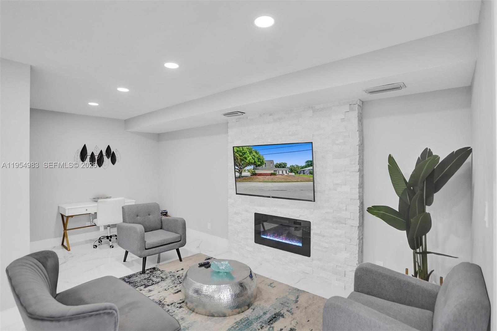 LITTLE HARBOR ON THE HILL - Residential