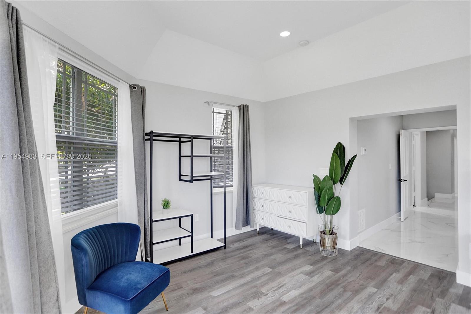 LITTLE HARBOR ON THE HILL - Residential