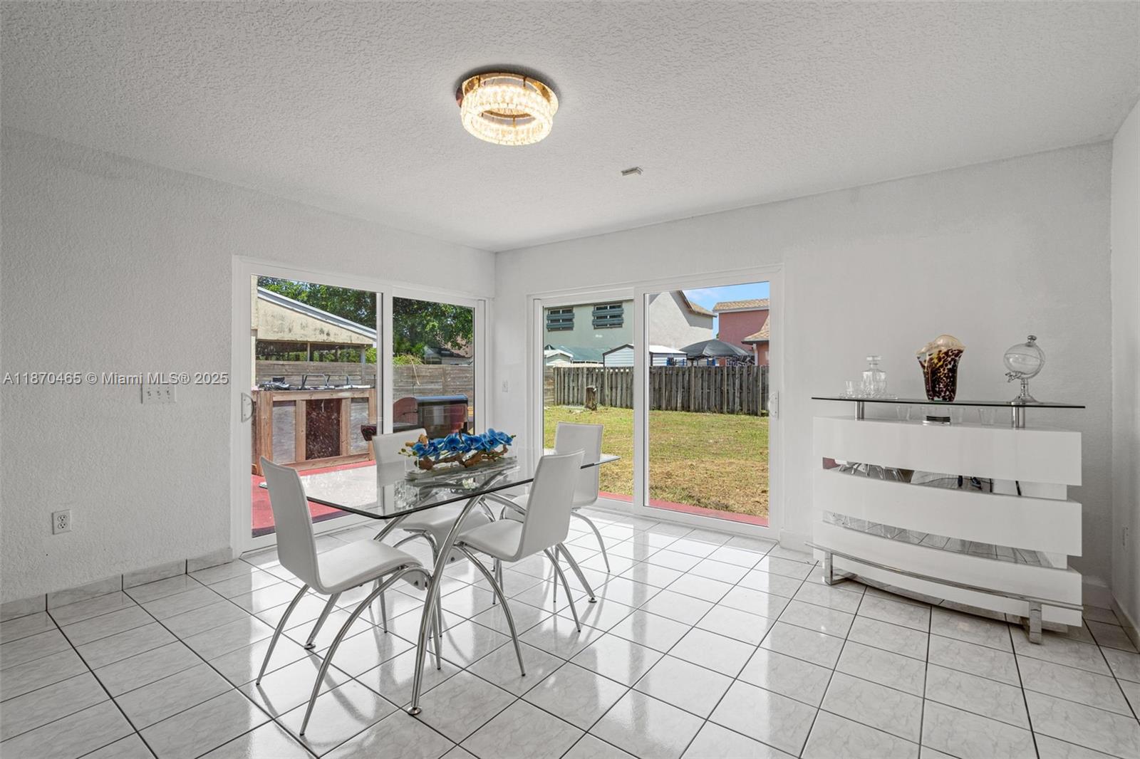 CHANTE-CLARE - Residential