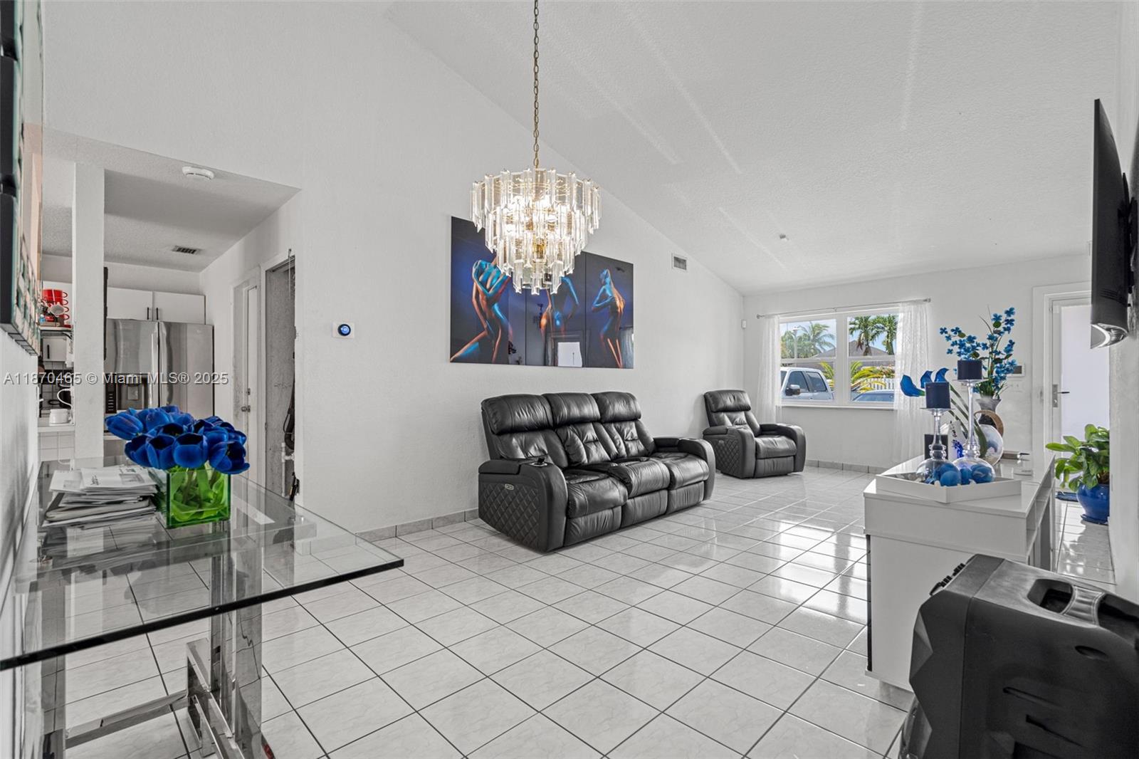 CHANTE-CLARE - Residential