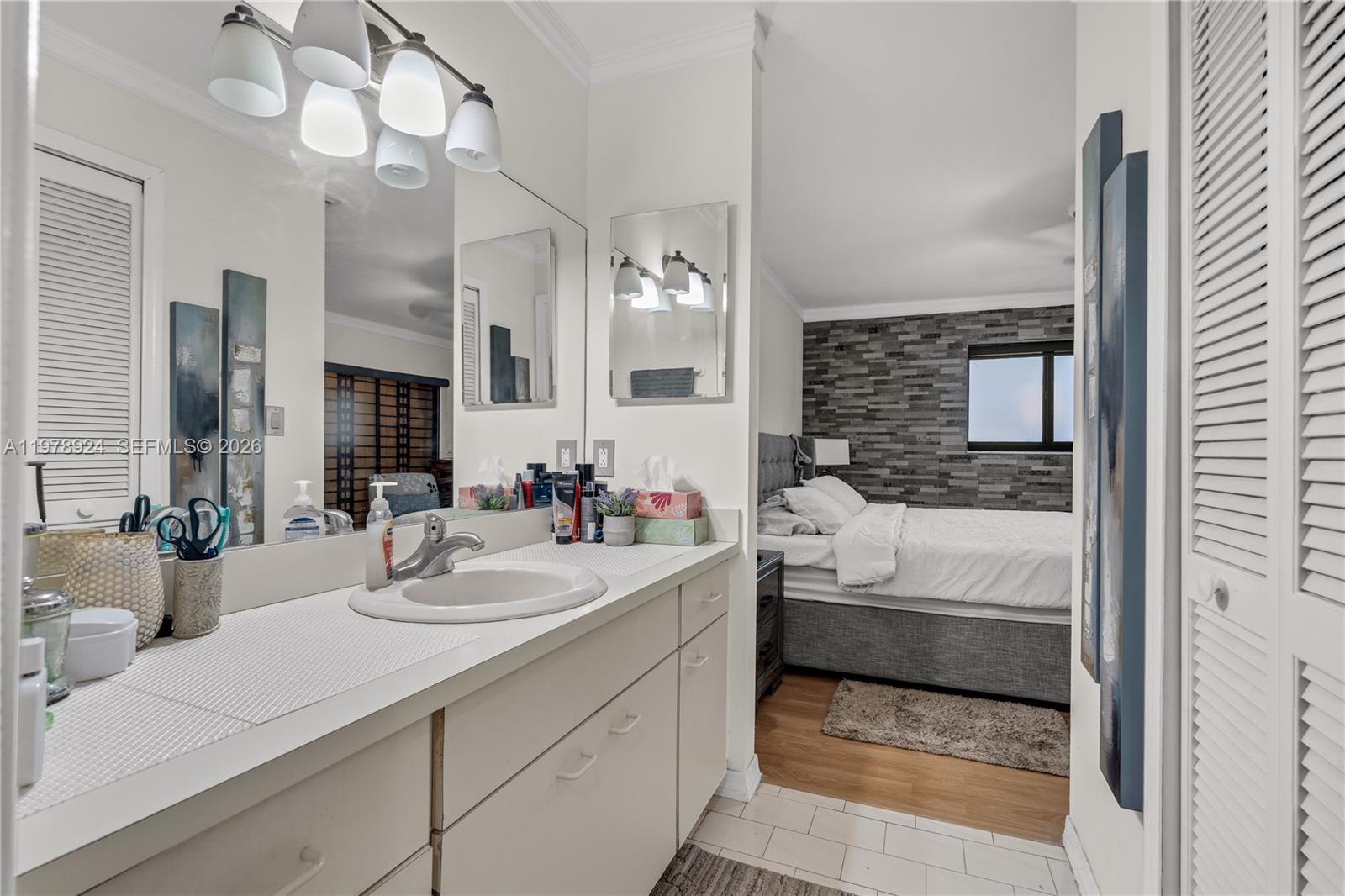 BIRD LAKES SOUTH SEC 4 - Residential