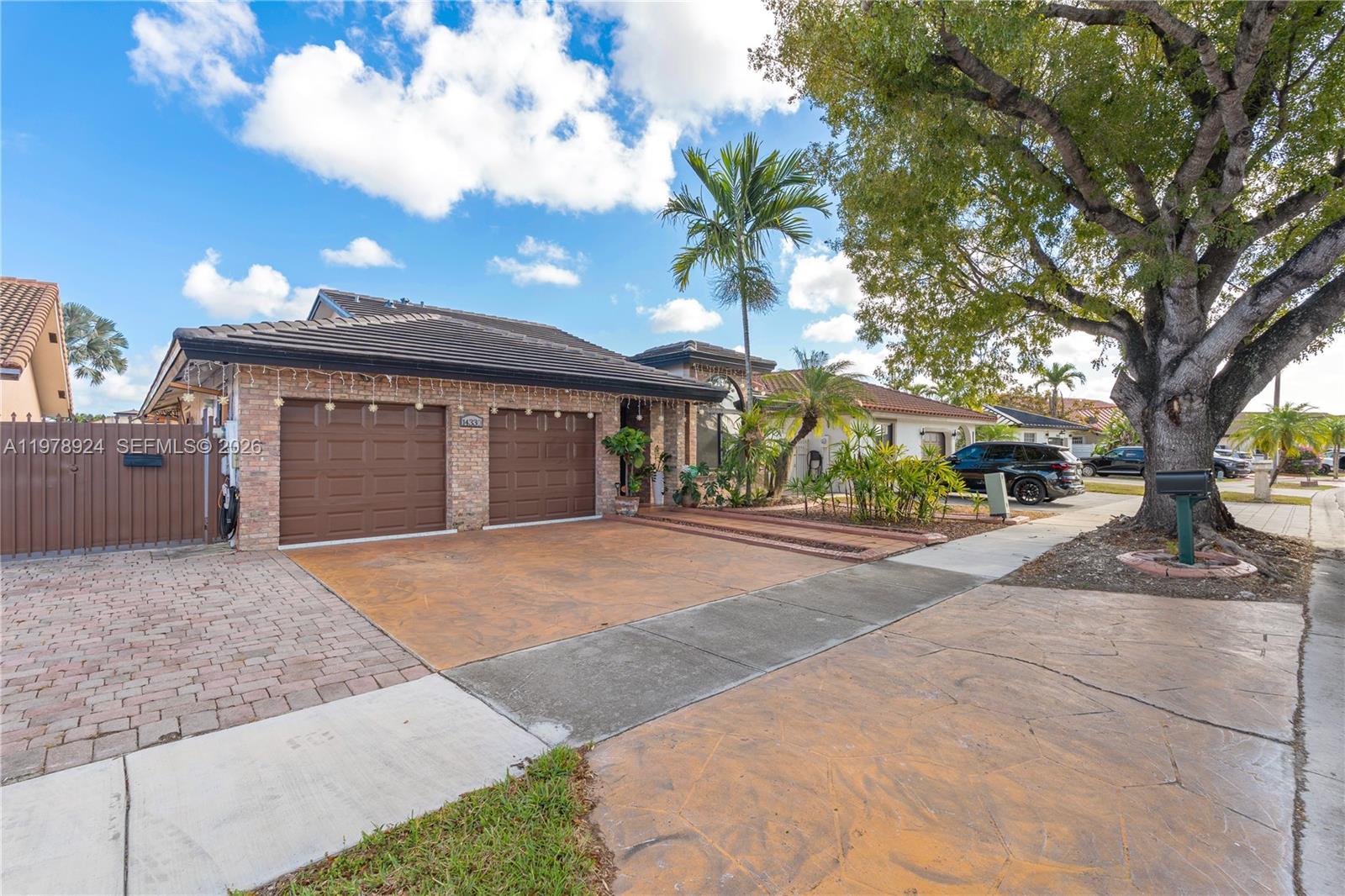 BIRD LAKES SOUTH SEC 4 - Residential