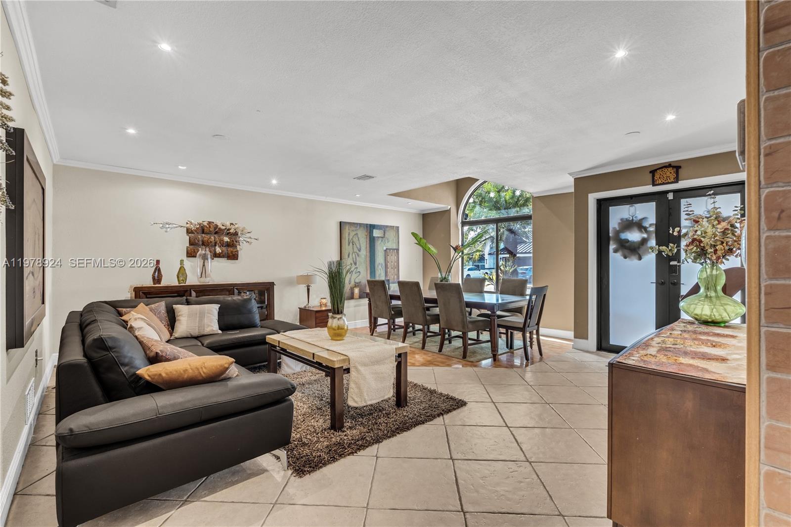 BIRD LAKES SOUTH SEC 4 - Residential