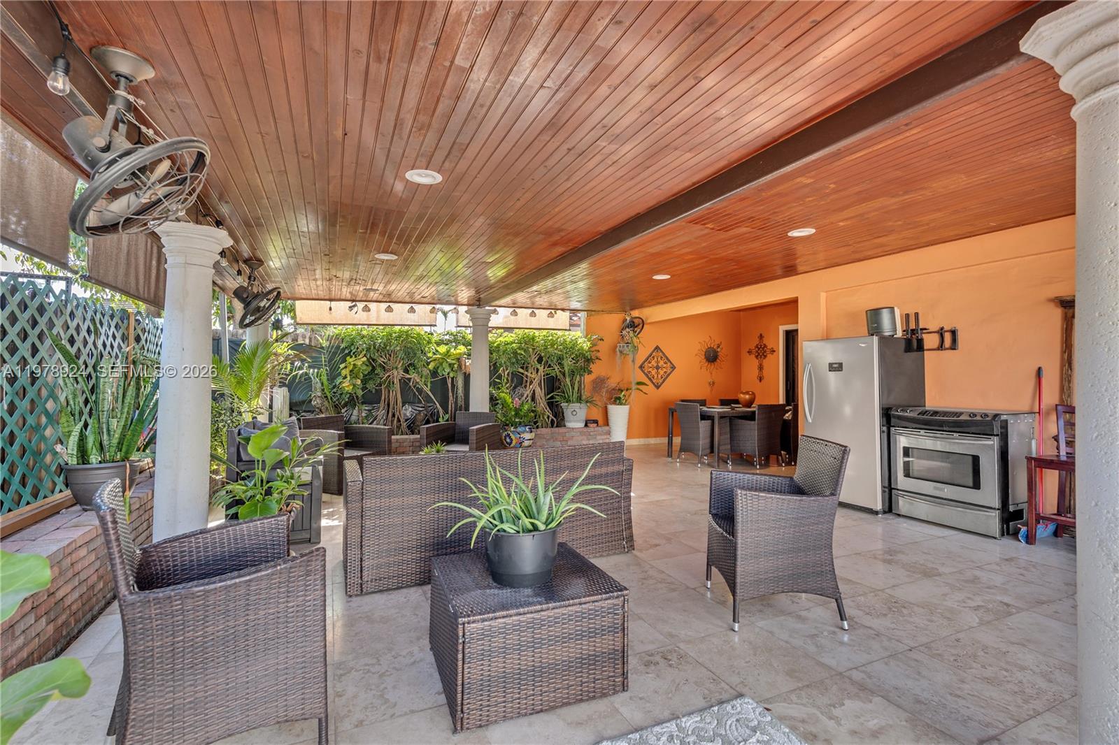 BIRD LAKES SOUTH SEC 4 - Residential