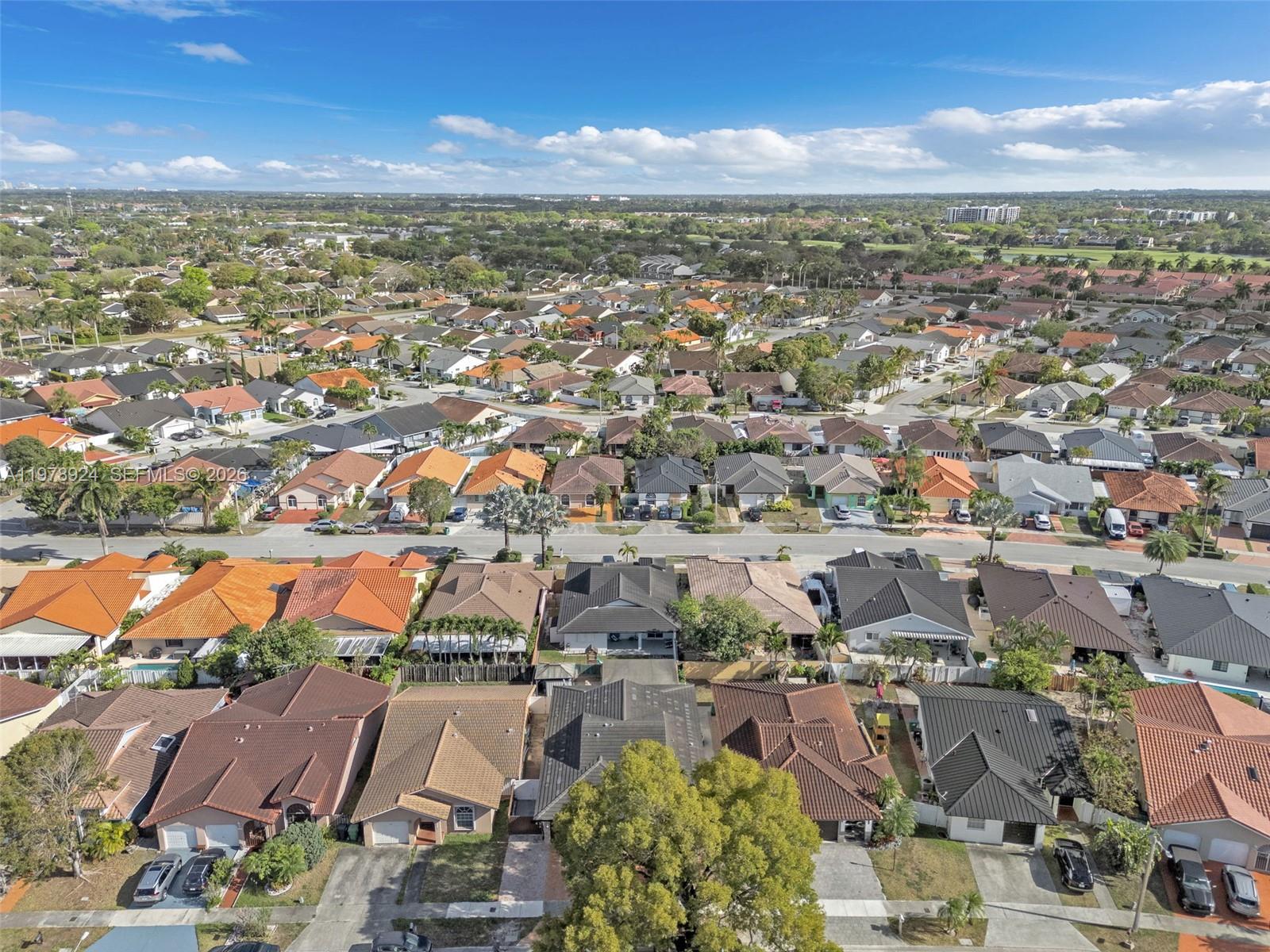 BIRD LAKES SOUTH SEC 4 - Residential