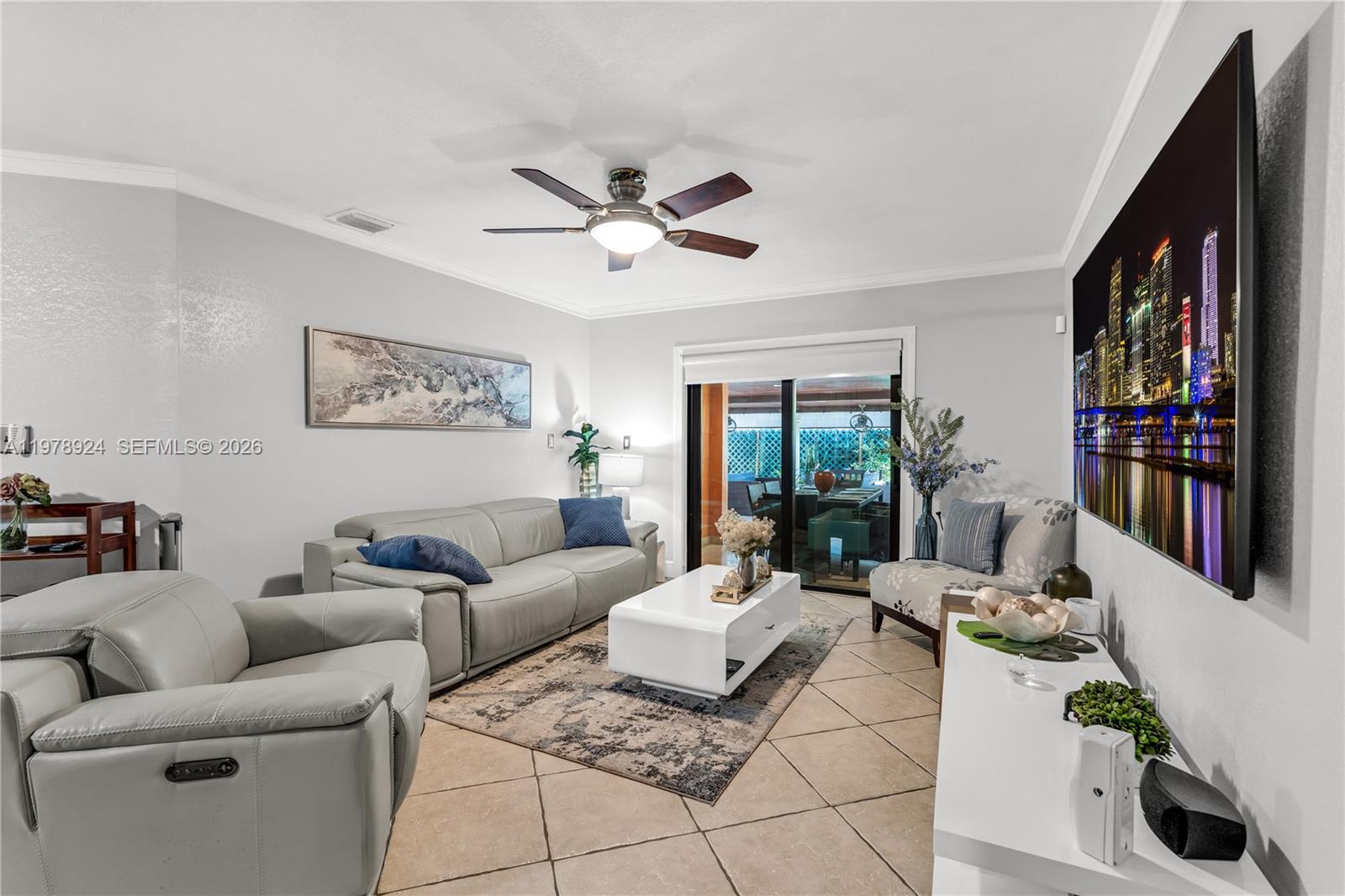 BIRD LAKES SOUTH SEC 4 - Residential