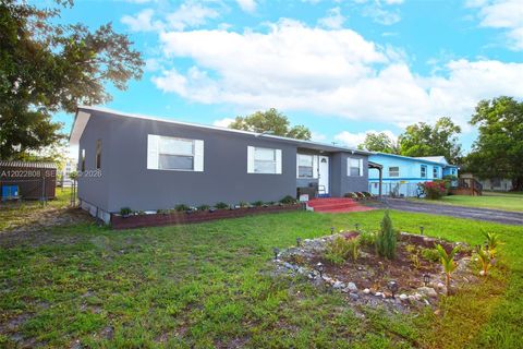 Tiny photo for 2501 NW 30th Way, Fort Lauderdale, FL 33311 (MLS # A12022808)