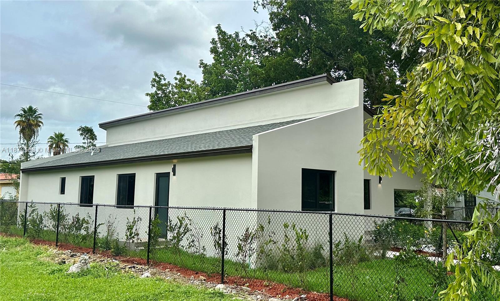 HILDAMERE RESUB PB 40-51 - Residential