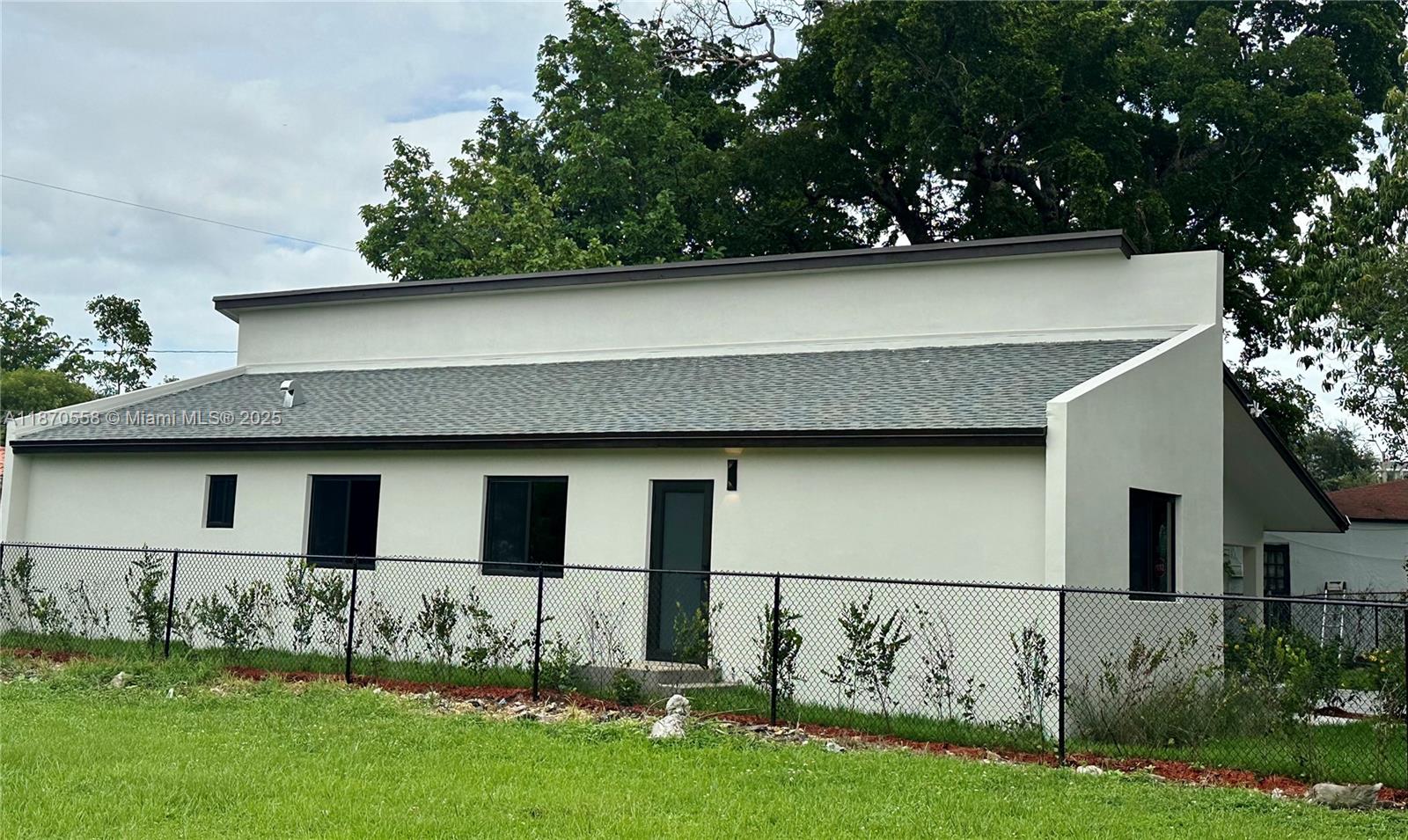 HILDAMERE RESUB PB 40-51 - Residential