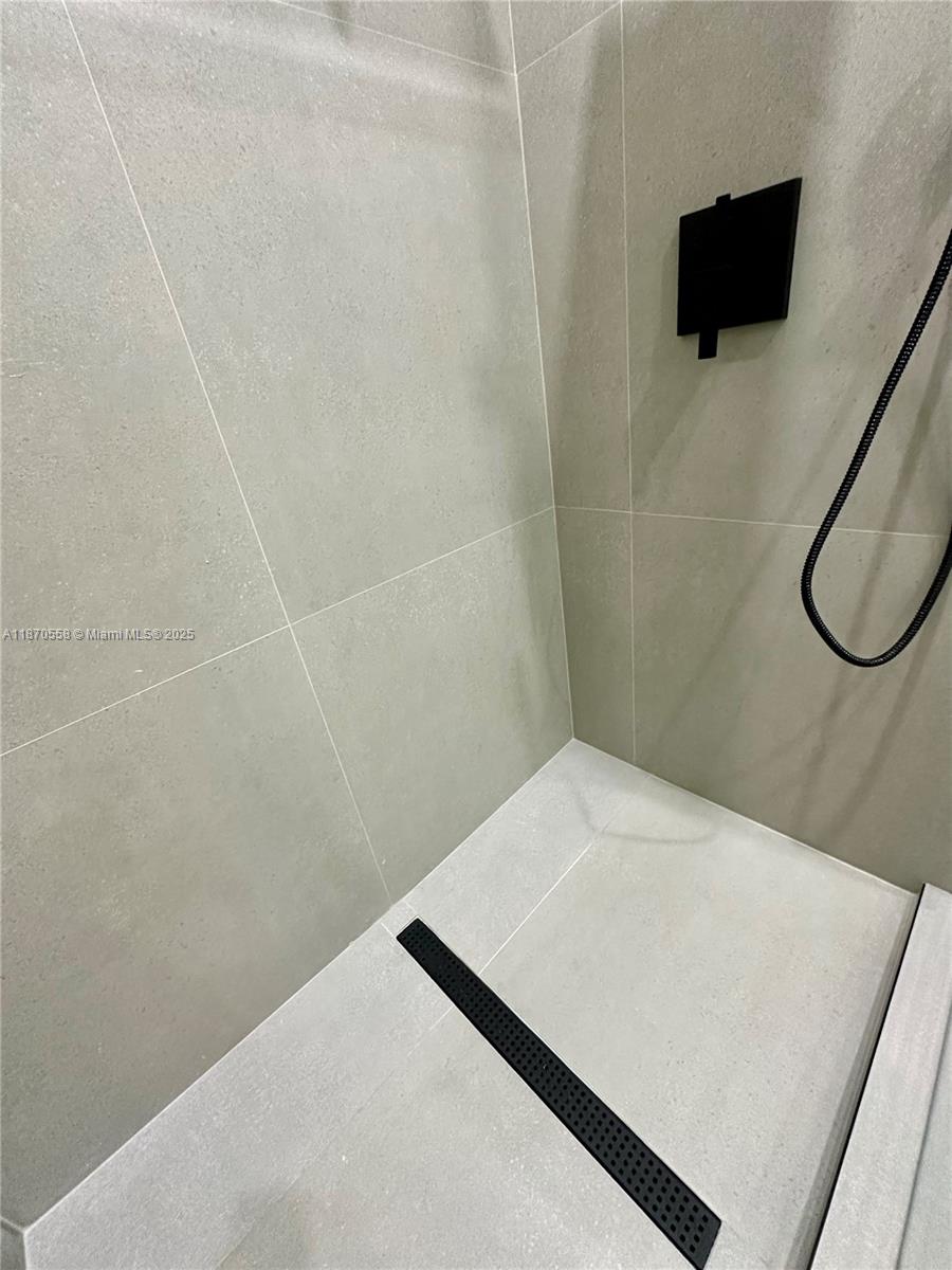 HILDAMERE RESUB PB 40-51 - Residential