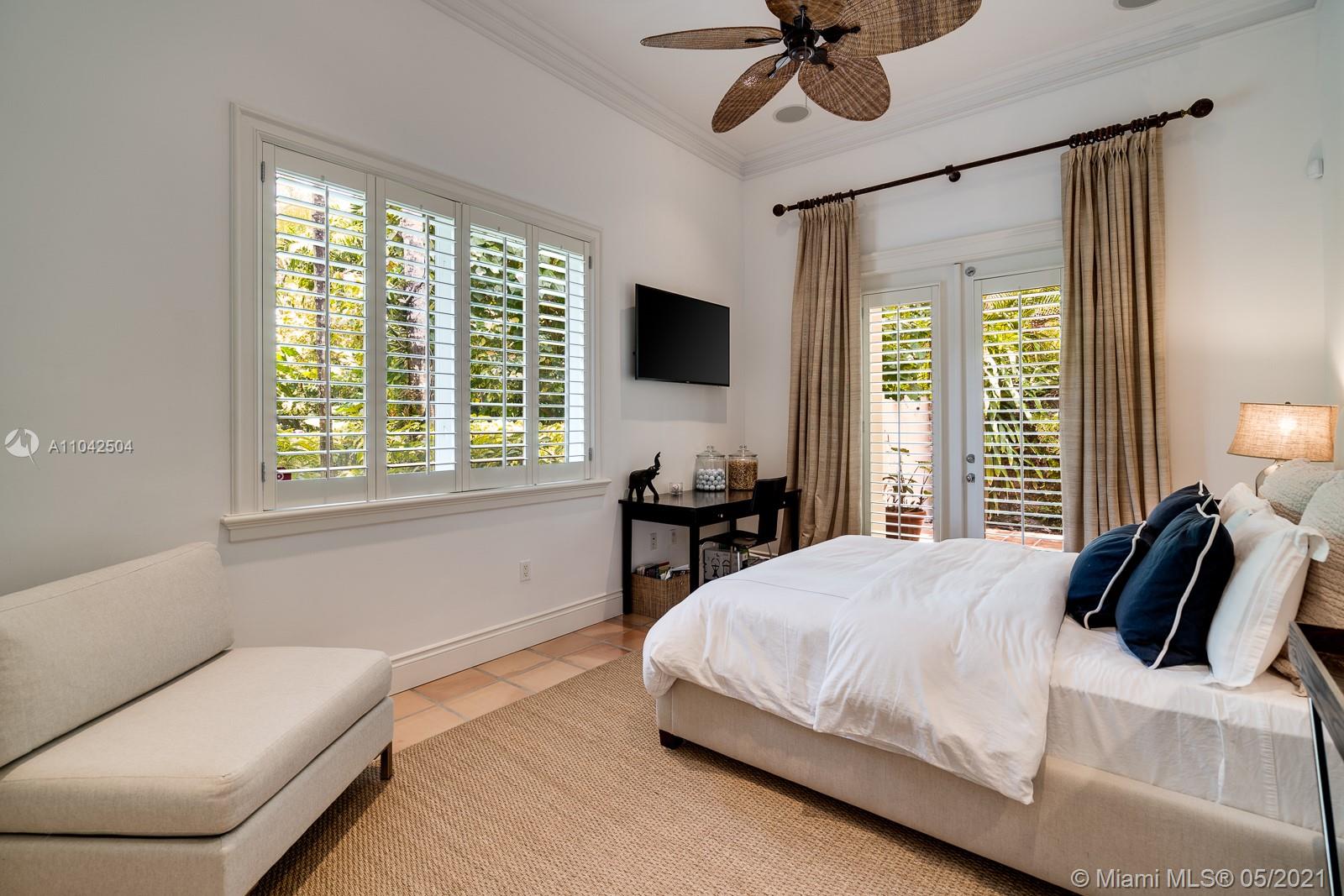 Hammock Lake Park - Residential