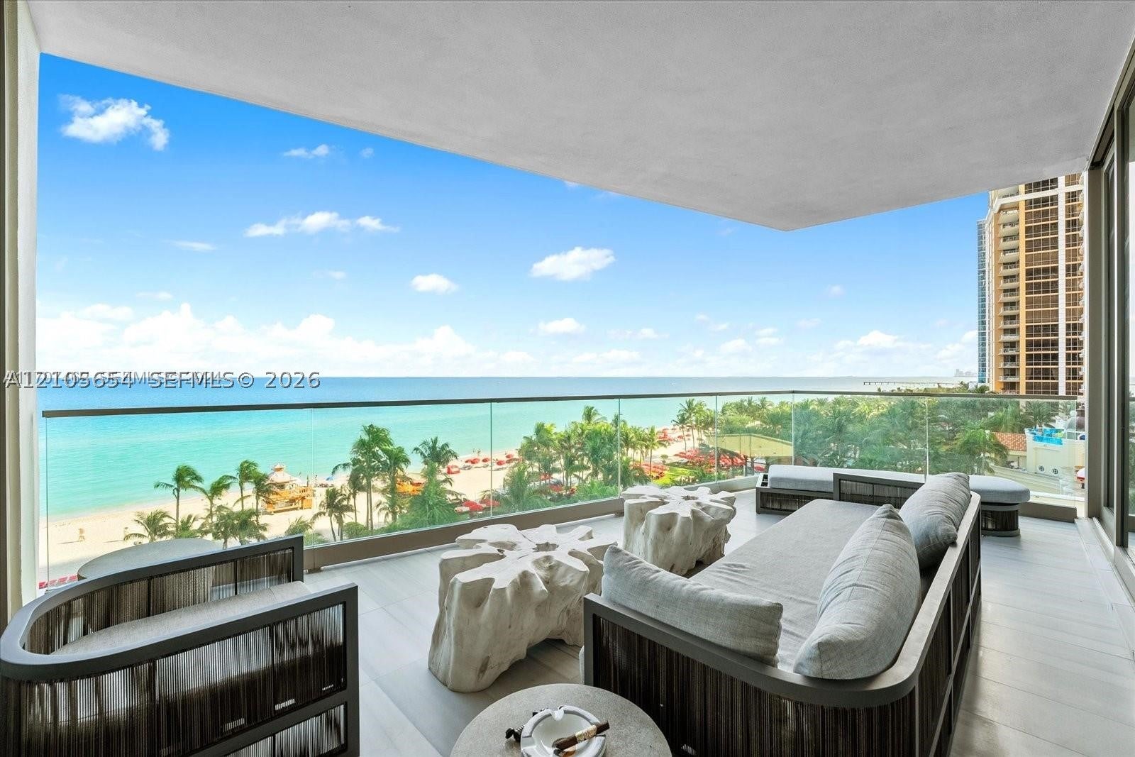 17901 COLLINS AVE 604